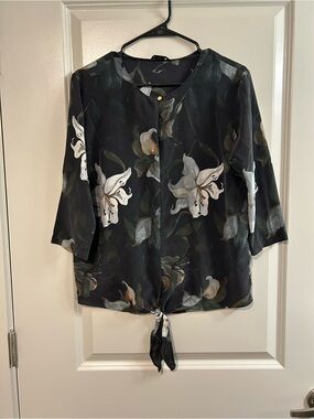 Club Monaco Black Floral Tie-Hem Blouse
